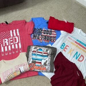 Bundle of 9 T-Shirts.